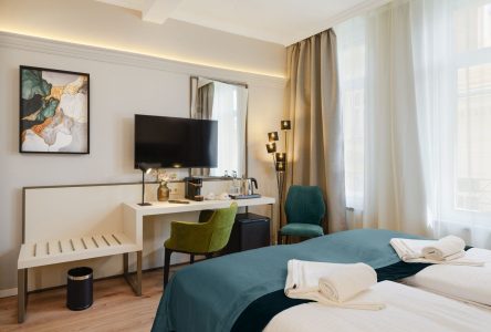 CHLOE Hotel extra kétágyas pótággyal